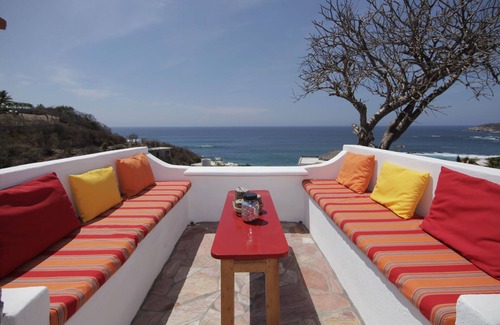 Salchi Villa | Unforgettable Oceanfront Delights with Private Pool in Huatulco