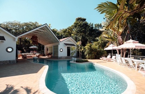 Montego Bay Villa | Indulgent Villa with Staff, Pool & Beach Club Access