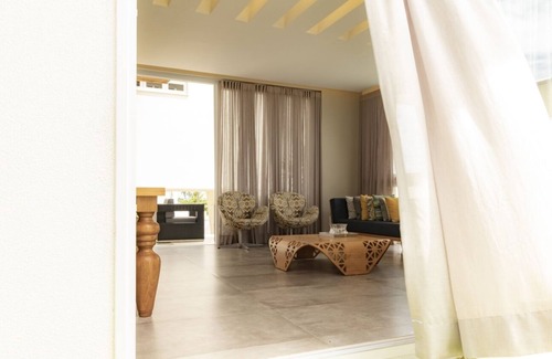 Barra do Jacuipe House | Beachside Haven with Pool, Spa, and Ocean Views