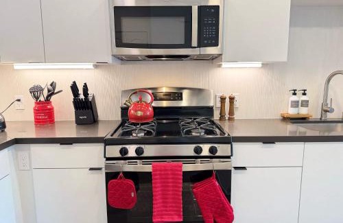 Lyon Street Apartment | Luxury Stay Near Disneyland With Pool Gym & Free Parking