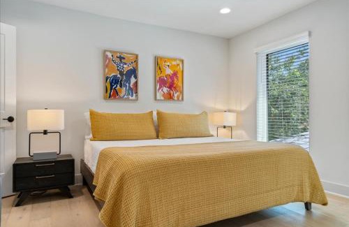 Swede Hill Apartment | Luxury Stay w Ping-Pong & Pool