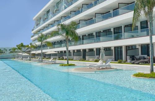 Bavaro Apartment | Luxury Stay with Beach, Golf, Pool, Casino and Spa