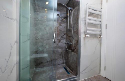 Kabatas Apartment | Luxury Stay with Panoramic Bosphorus View