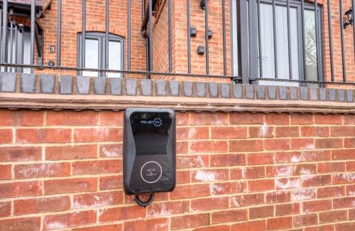 Priors Marston Apartment | Stylish Stockton Studio Rooms with Free WiFi & Parking