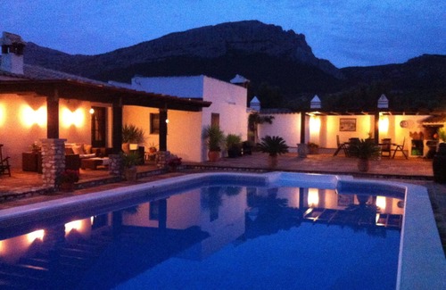 Villanueva del Trabuco Apartment | Inviting Studio with Pools, Spa & Ocean Views Await You