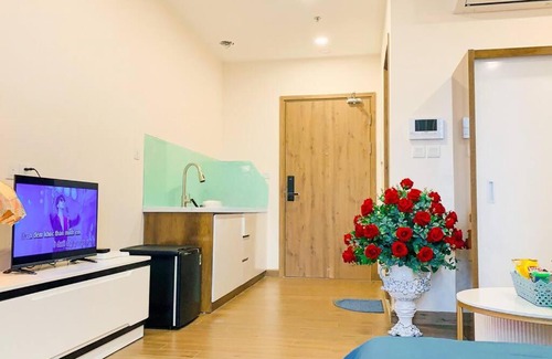 Van Giang Apartment | Modern Eco-Friendly Studio Apartment Near Pool & Family Fun