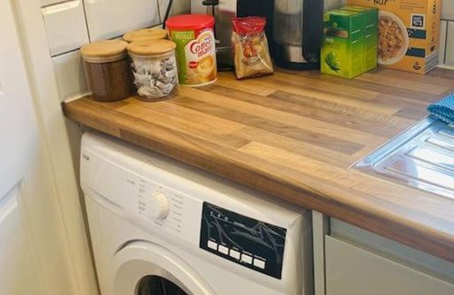 Wapping Apartment | Exceptional Studio Apartment with Child-Friendly Amenities