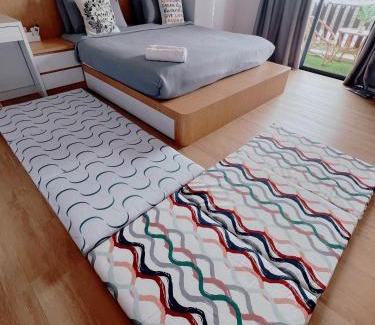 Setia Tropika Apartment | Chic Condo in Johor Bahru with Pool & Smart TV, Rated 9.9