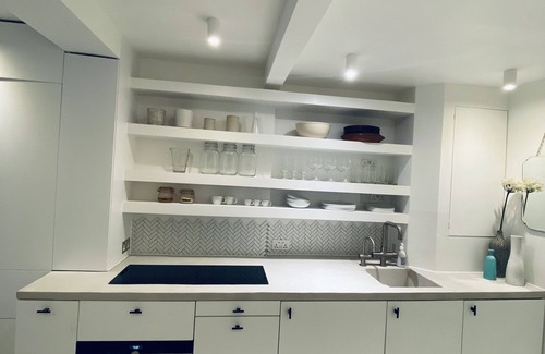 Finsbury Apartment | Stylish Studio Flat Near Exmouth Market with Breakfast