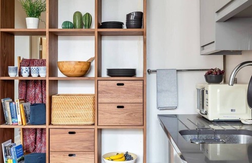 South Richmond Apartment | Elegant Studio Retreat in the Heart of Richmond