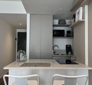 San Telmo Apartment | Stylish Studio in San Telmo - Top Rated with Spa & Pool