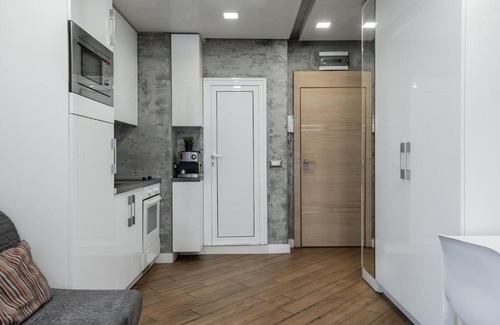 Studentski Grad Apartment | Top-Rated Luxury Studio Silver for Families and Travelers