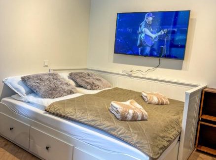 Teigar Apartment | Elegant Studio Retreat with Balcony - Rated 9.7/10