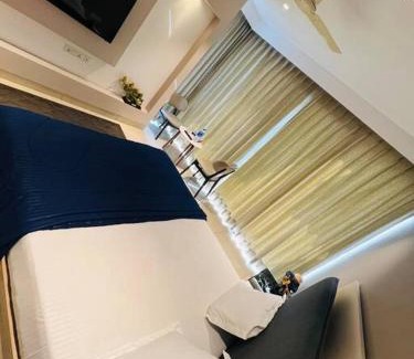 Gurugram Apartment | Elegant Studios at Key 6 with Pool and Hot Tub