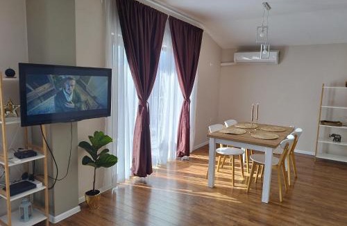 Karlovo Apartment | Elegant Suite 2: Guest Rated 9.7 with Family-Friendly Dining