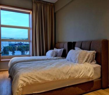 Central Seberang Perai Apartment | Luxury Suite 5R3B 11 Pax@ 90 Alma, Bukit Mertajam