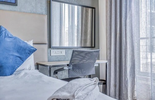 Sandown Hotel | Luxury Suite at The Capital Hotel, Sandton