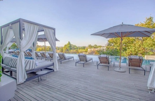Sandown Hotel | Luxury Suite at The Capital Hotel, Sandton
