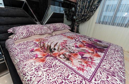 Cluj-Napoca City Centre Apartment | Luxury Suite Eroilor: Guest Rated 9.8 with Child-Friendly Amenities