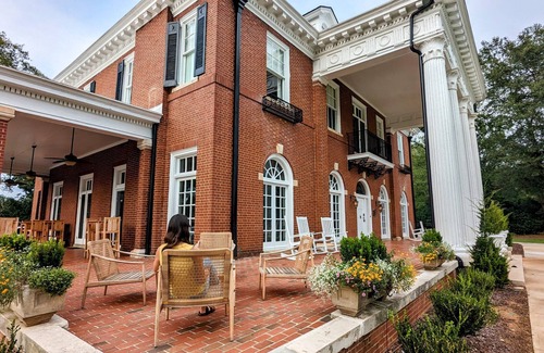 LaGrange Apartment | Elegant Suite in Historic Mansion, Near Downtown Attractions
