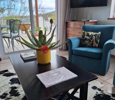 Stellenbosch Central Apartment | Elegant Suite Steps from Church Street - Guest Rated 9.1