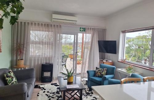 Stellenbosch Central Apartment | Elegant Suite Steps from Church Street - Guest Rated 9.1