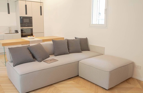 Riccione Villa | Elegant Suites in Villette with Breakfast & Family Amenities