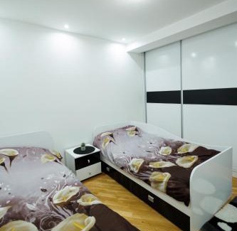 Bitola Apartment | Indulge in Comfort at Luxury Suites Markov with Hot Tub