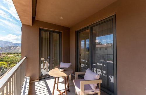 Ano Kalesia Apartment | Luxury Suites with BBQ next to Heraklion by Kalles Homes & Suites