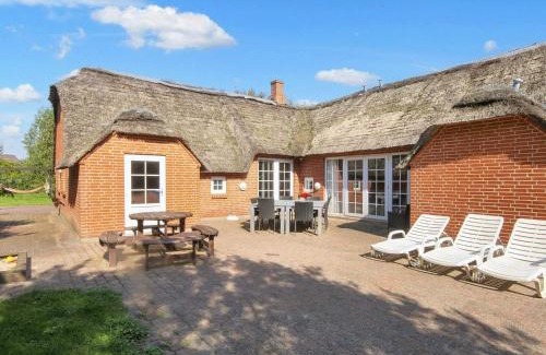 Øhuse House | Luxury Thatched Retreat - By Traum Ferienwohnungen