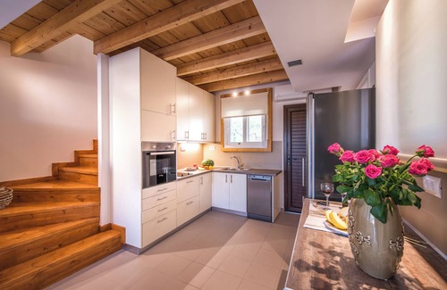Psarou Villa | Discover Dolce Luxury Suites: Private Pools & Ocean Views