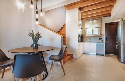 Psarou Villa | Discover Dolce Luxury Suites: Private Pools & Ocean Views