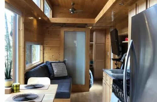 Danville Apartment | Cozy Tiny Home near Brew Ridge: Enjoy Breakfast & Adventure