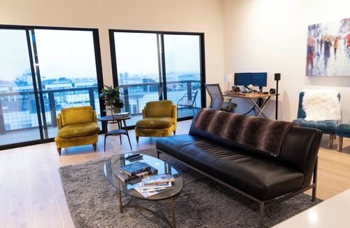 Cow Hollow Apartment | Top Floor Apartment with Ocean Views & Kid-Friendly Amenities