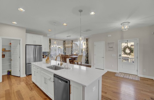 Johns Island House | Ideal Townhome with Ocean Views & 10/10 Guest Rating