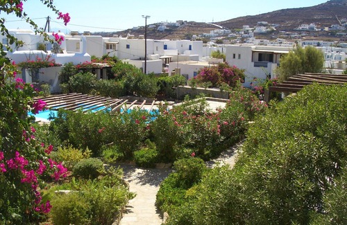 Ornos House | Beachside Townhouse in Mykonos with Pool & Ocean Views