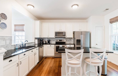 Mauldin House | Pet-Friendly Townhouse with Top Amenities in Gvl-Mauldin