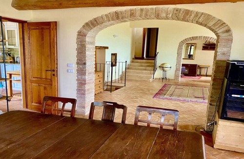 Quadro Villa | Charming Villa with Private Infinity Pool & Scenic Views
