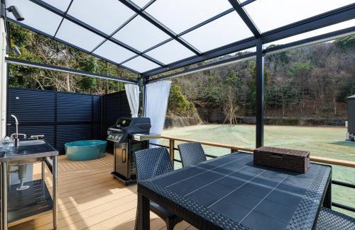 Sochi Villa | Experience Unique Luxury Trailers at 離宮 伊勢