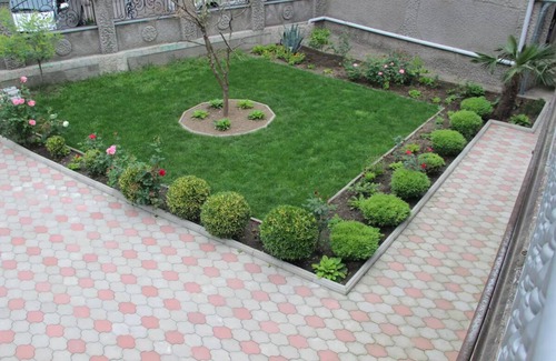 Kutaisi Apartment | Cozy Triple Room with Double Bed for Family Getaways