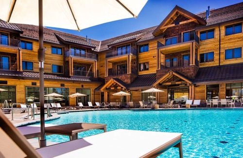 South Lake Tahoe Condo | Elegant Two Bedroom Residence Near Heavenly Village Awaits
