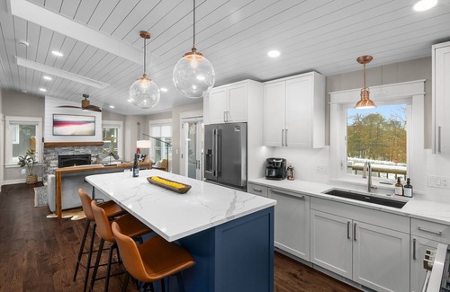 Excelsior House | Urban Escape: Steps from Lake & Downtown Excelsior