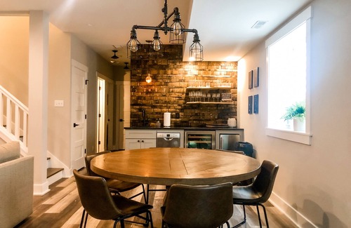 New Buffalo House | Exceptional Cottage Retreat Near Downtown New Buffalo