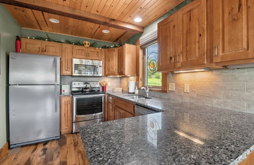 Elkhorn House | Scenic Vacation Home with Pool and Breathtaking Lake Views