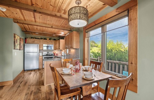 Elkhorn House | Scenic Vacation Home with Pool and Breathtaking Lake Views