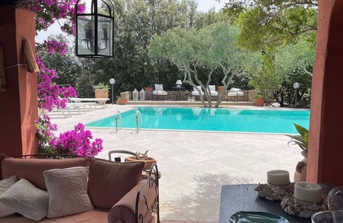 Ruoni Villa | Luxury Villa Francesca promoted by WeekHomes.com