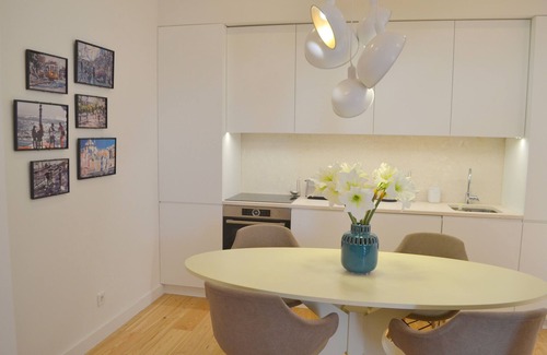 Socorro Apartment | Elegant Retreat with Pool & Ocean View in Lisbon - RH AURA 19