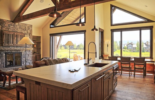 Driggs House | Exclusive View Lodge on 8th Hole with Spa & Hot Tub