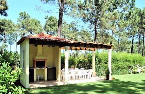 Charneca de Caparica e Sobreda Villa | Luxury Villa within Golf Resort, Pool, next to fantastic beaches