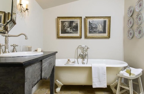 St.-Remy-de-Provence Villa | Guest Rated 9.8: Village House in St. Remy-De-Provence